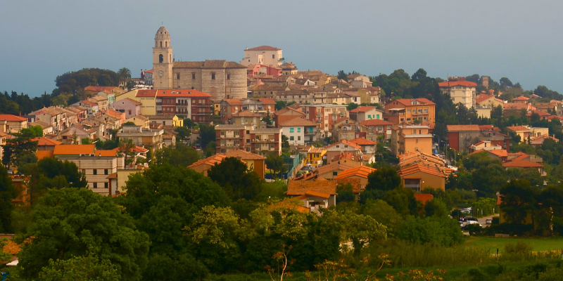 PMI di Marche e Umbria in un borgo marchigiano